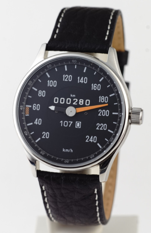 R/C 107 Tachometer Uhr